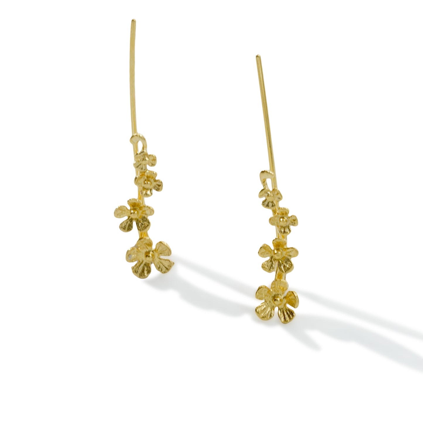 EARRING FLOWER BRUSHED 18K GOLD PLATED